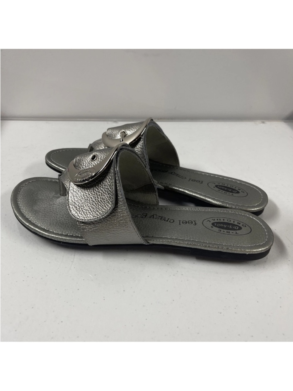 DR SCHOLL’S Feel Crazy Good ZODIAC Metallic Pewter/Silver Thong Sandals - Picture 6 of 11
